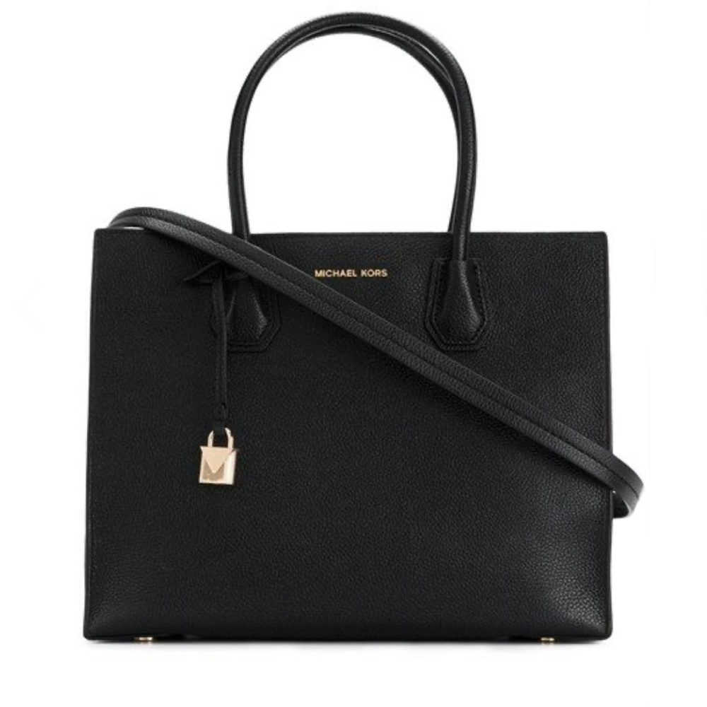 •Michael Kors Purse•